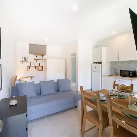 Apartamento Hill House - No. 599d